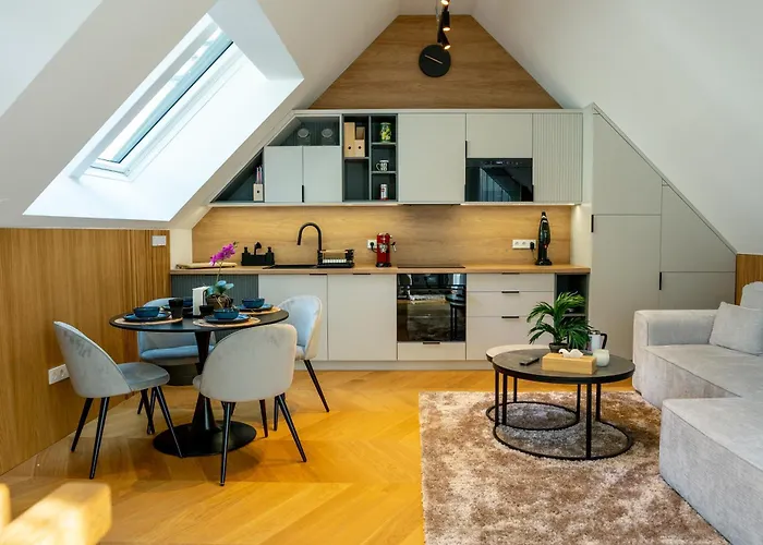 Luxury Penthouse With Terrace *